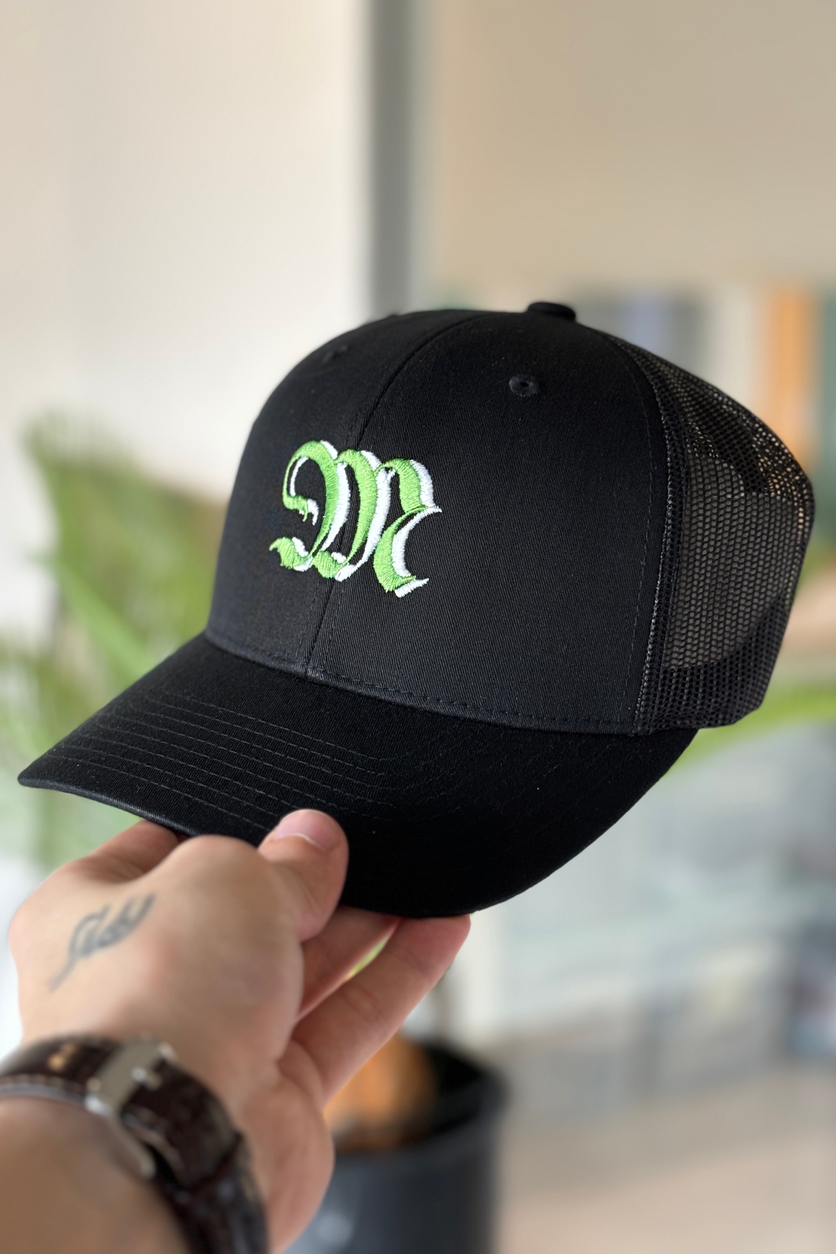 boné de caminhoneiro bordado